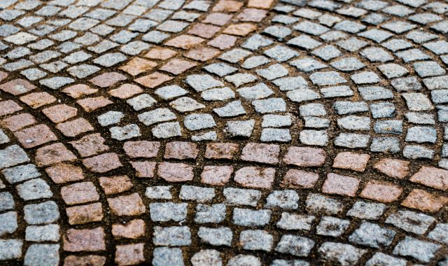 Transform Your Salem Yard with Custom Pavers